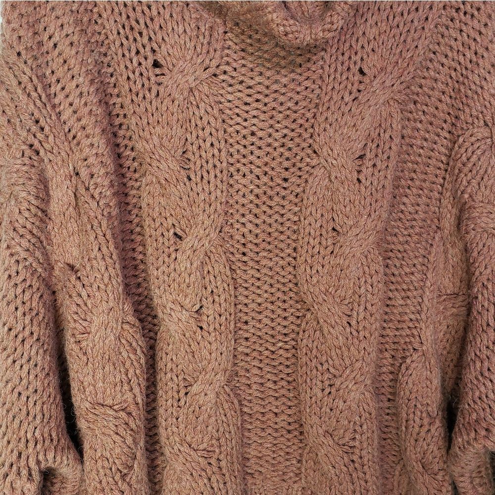 Oversized Cable Sweater - Picture 5 of 6